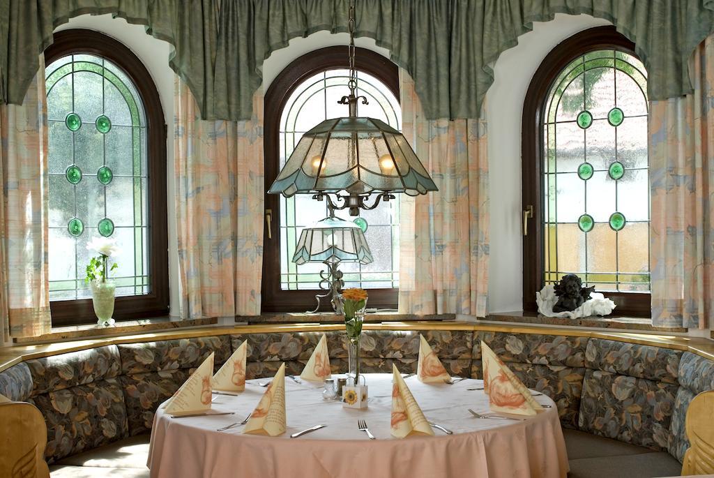 Baindlkirch Hotel Zum Fischerwirt מראה חיצוני תמונה